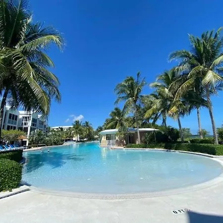Vacay Vibes-2 Pools, Pickleball, Coffee Bar, 2 Jacuzzis, Food Truck Key Largo Exterior photo