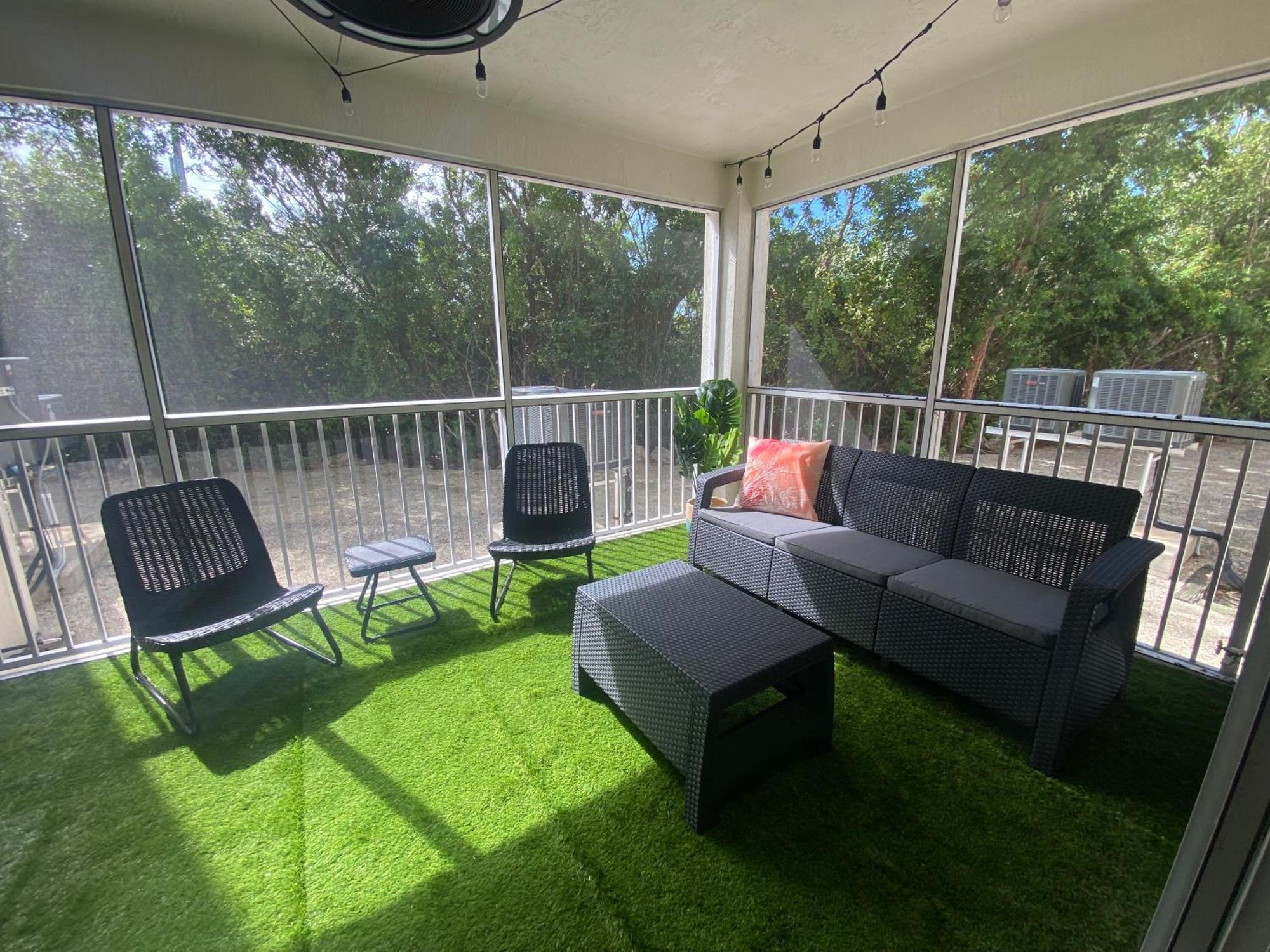 Holiday home Vacay Vibes-2 Pools, Pickleball, Coffee Bar, 2 Jacuzzis, Food Truck *